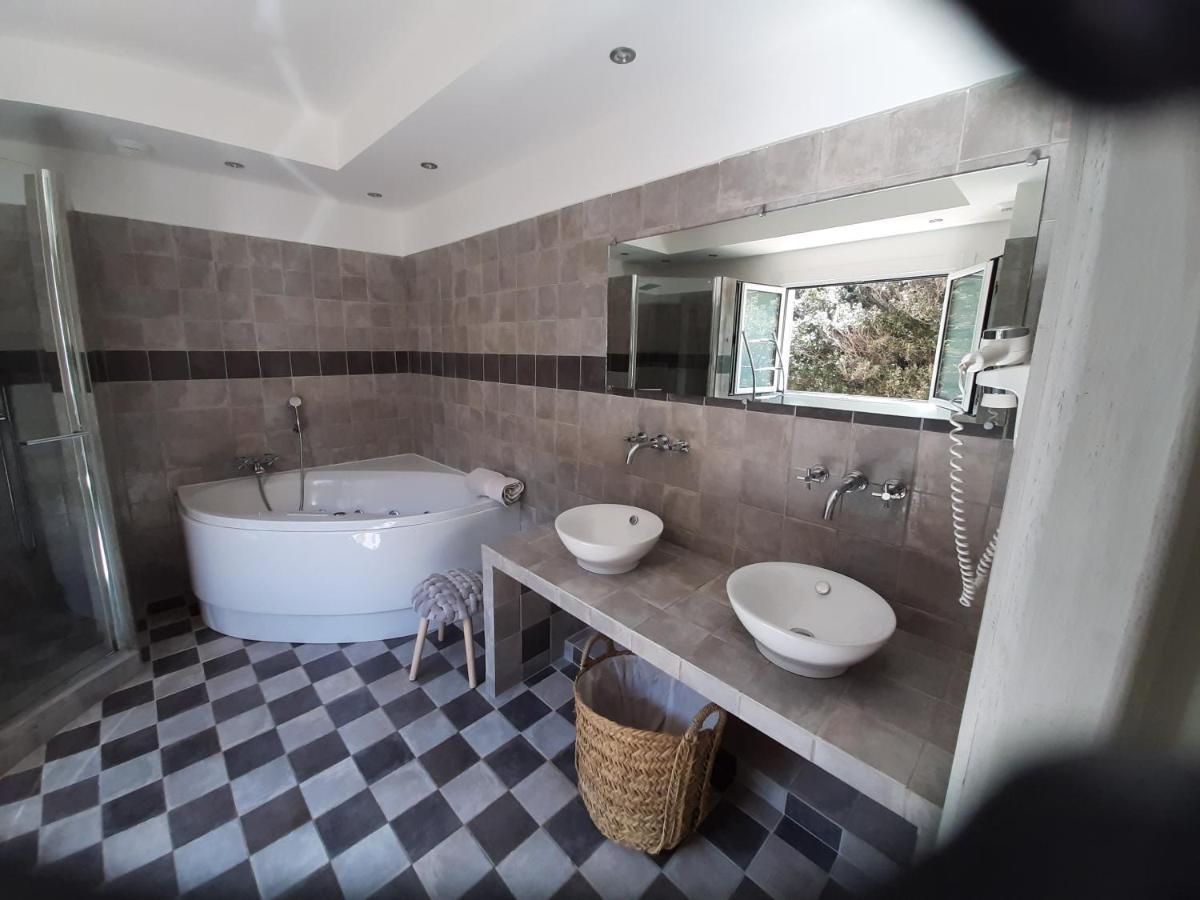 カルヴィ Casa Ottobre Blu Bed & Breakfast エクステリア 写真